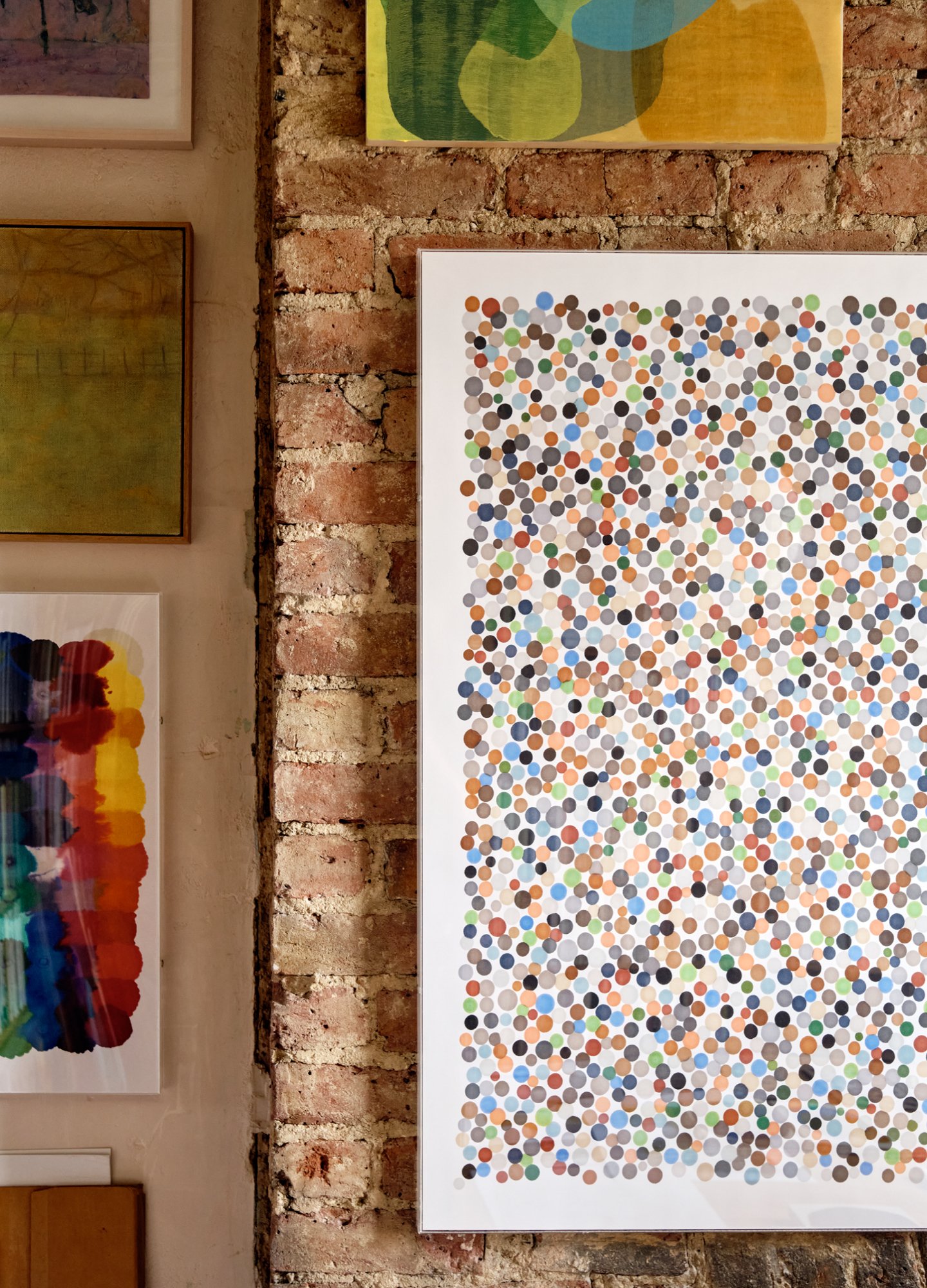 Artist Daniel Eatock’s Felt-Tip Print made with Winsor & Newton’s ProMarkers, held stationary on paper for varying durations.